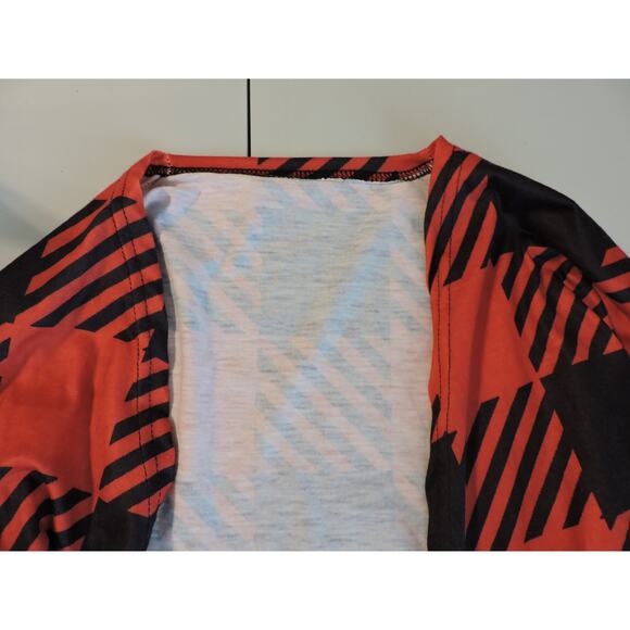 Lightweight Cardigan Red and Black Checked Pattern size 3XL - Picture 5 of 5